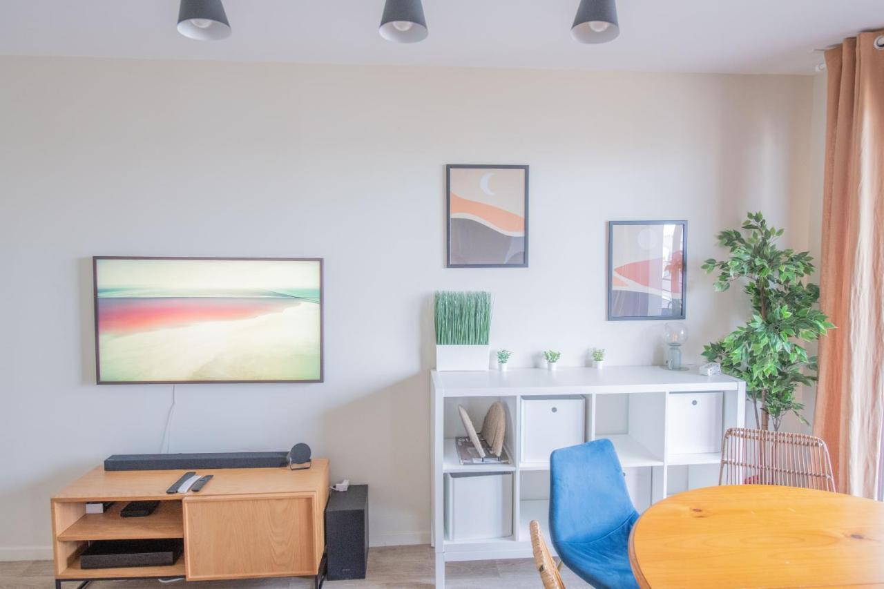 Апартаменти Machouart Le Duplex -Parking Gratuit Equipee Commodites- Обервільє Екстер'єр фото